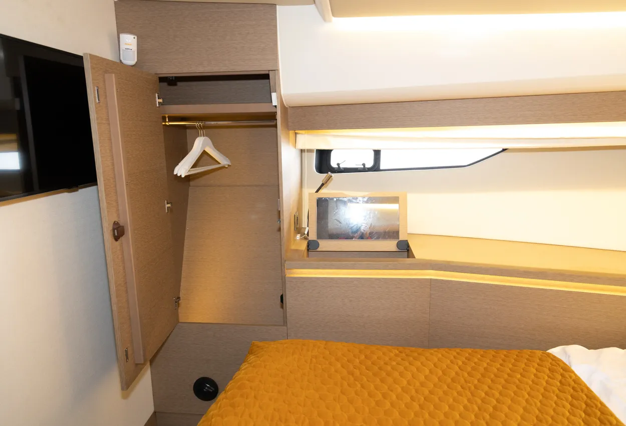 Thumbnail von Prestige 560