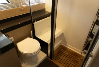 Thumbnail von Prestige 560