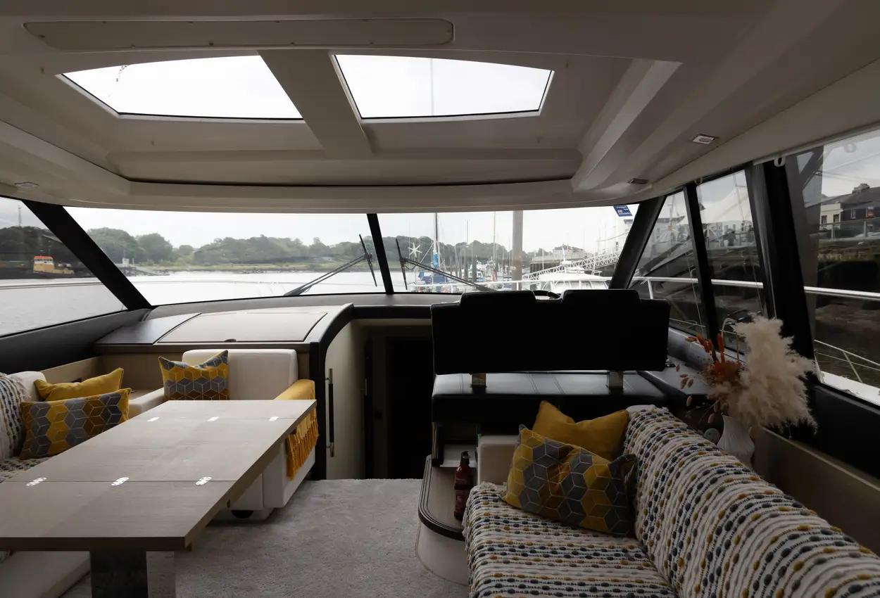 Thumbnail von Prestige 560