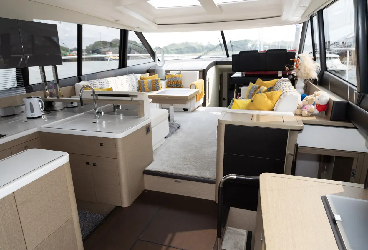 Thumbnail von Prestige 560