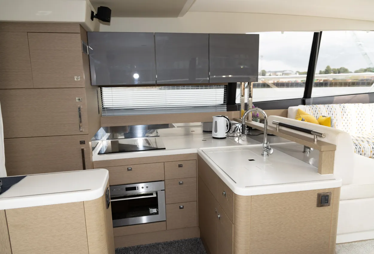 Thumbnail von Prestige 560