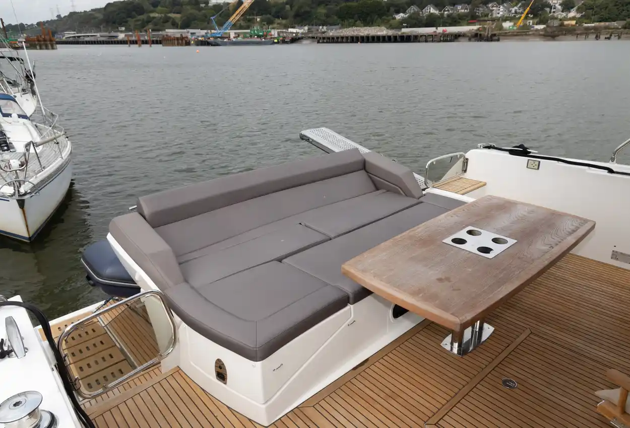 Thumbnail von Prestige 560