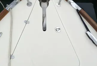 Thumbnail von Hinckley Picnic Boat 36 Bubbles