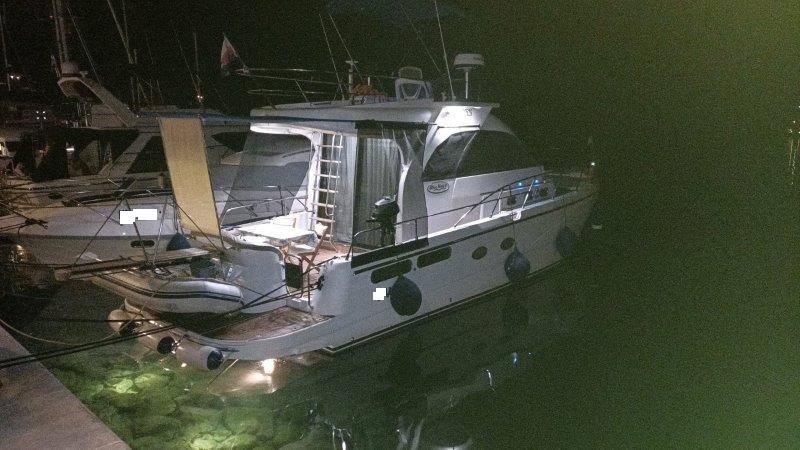 Thumbnail von Azul Marina 430