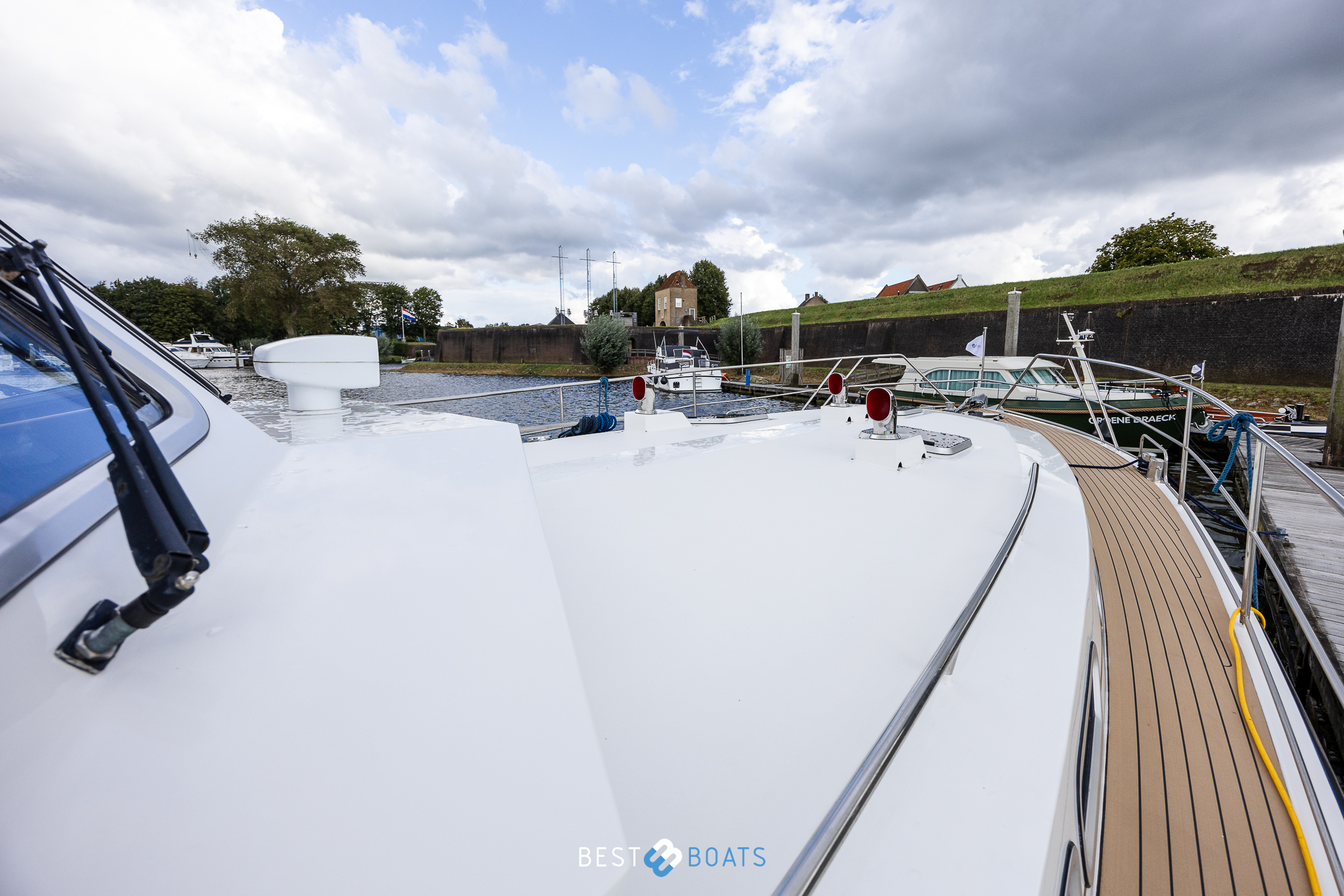 Thumbnail von Pilot 50