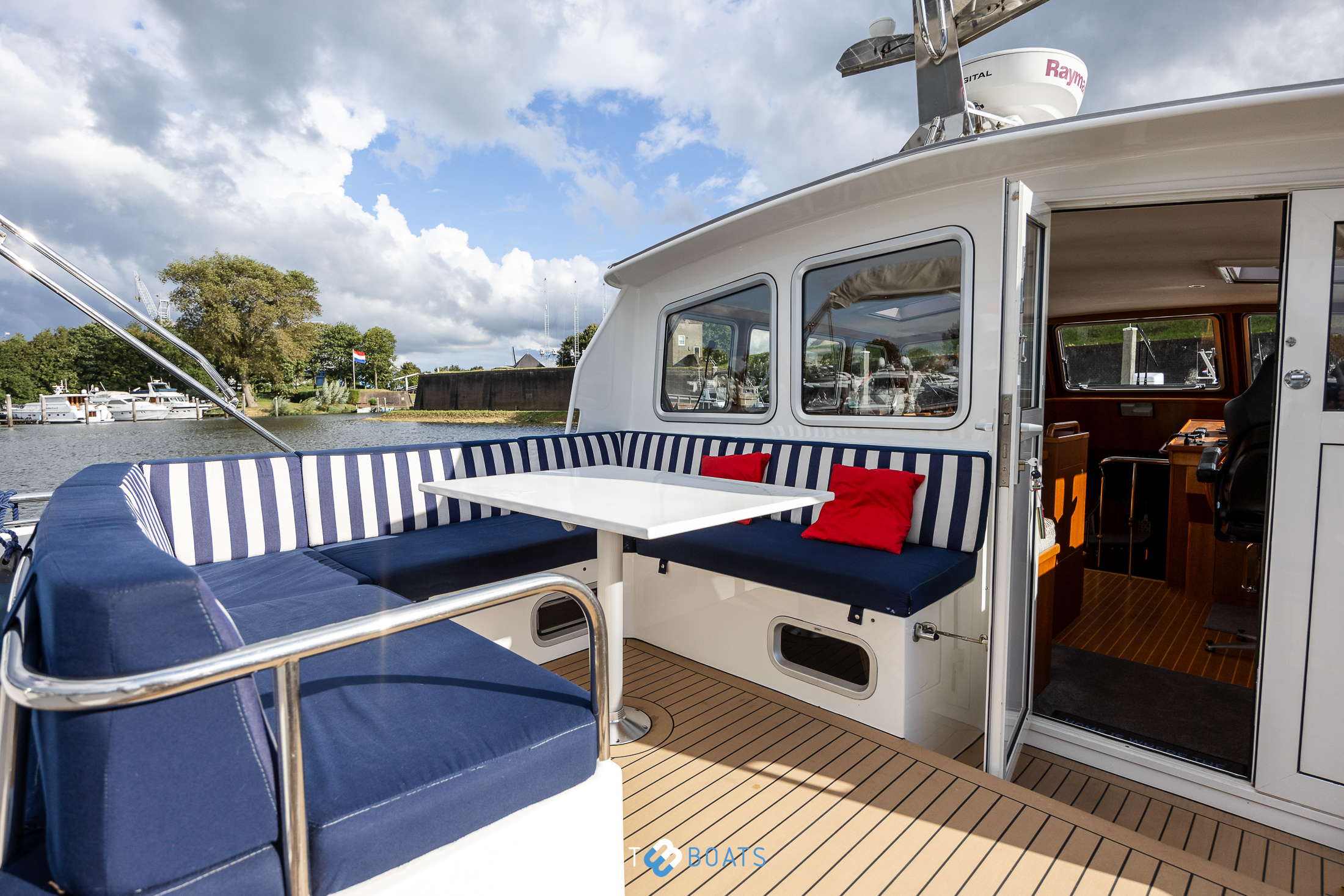 Thumbnail von Pilot 50