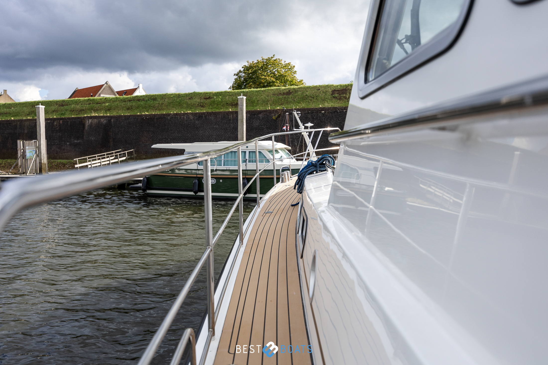 Thumbnail von Pilot 50