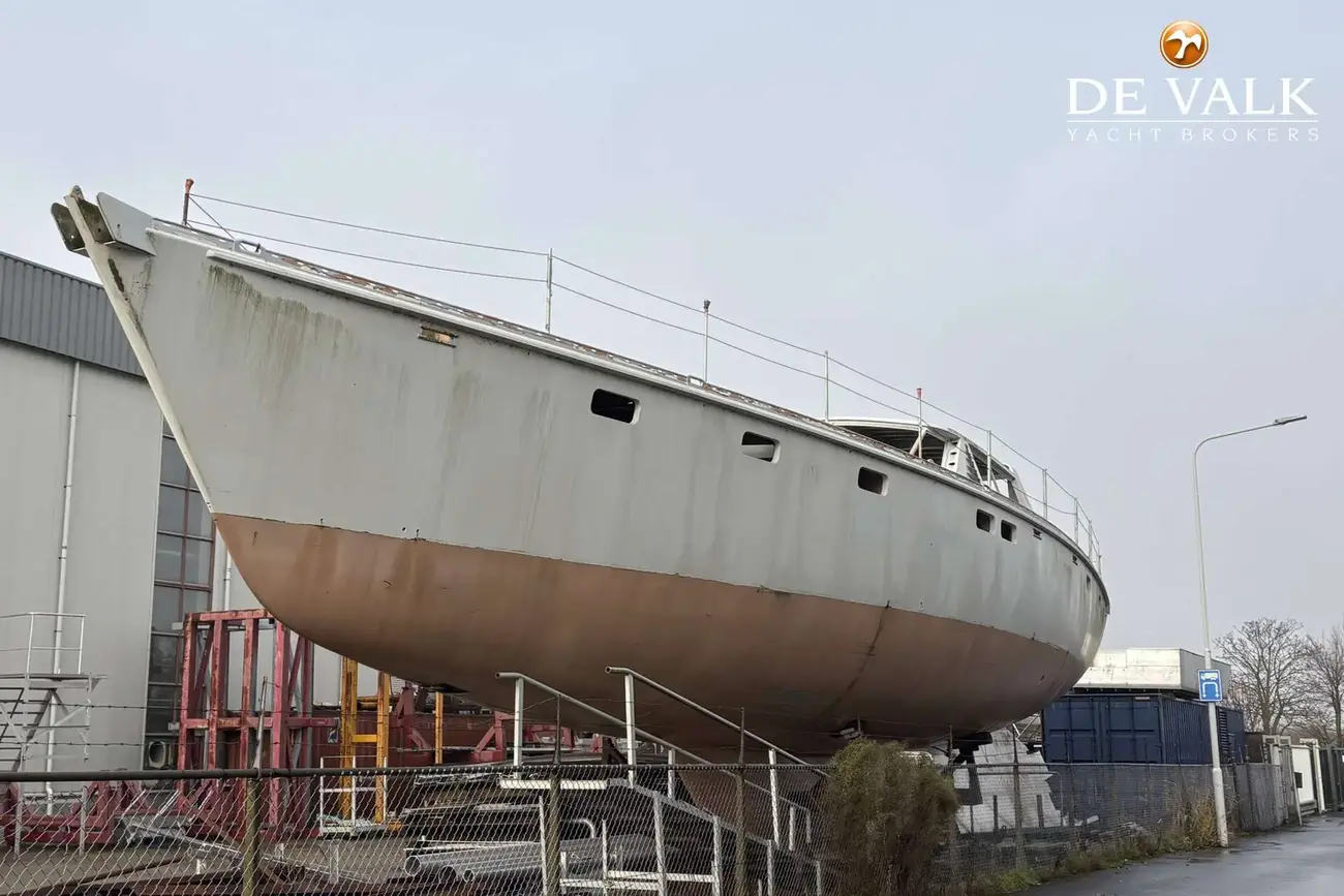 Thumbnail von Trintella 82AD hull