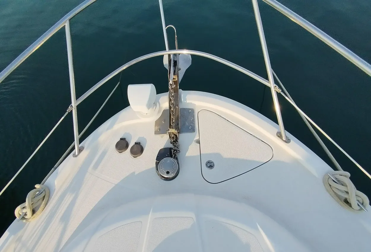 Thumbnail von Meridian 341 Sedan