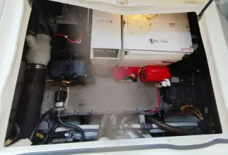 Thumbnail von Meridian 341 Sedan