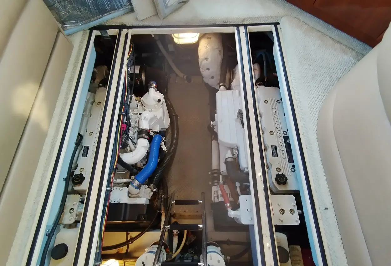 Thumbnail von Meridian 341 Sedan