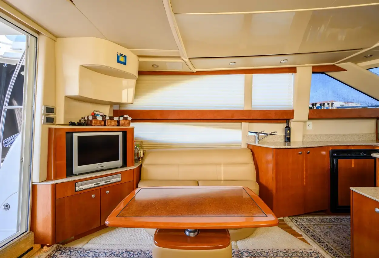 Thumbnail von Meridian 341 Sedan