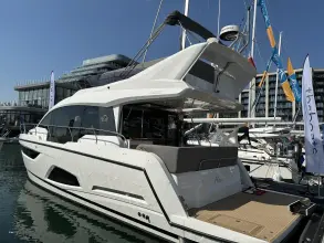 Thumbnail von Sealine F430 3 cabin layout