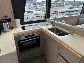 Thumbnail von Sealine F430 3 cabin layout