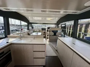 Thumbnail von Sealine F430 Raymarine navigation suite