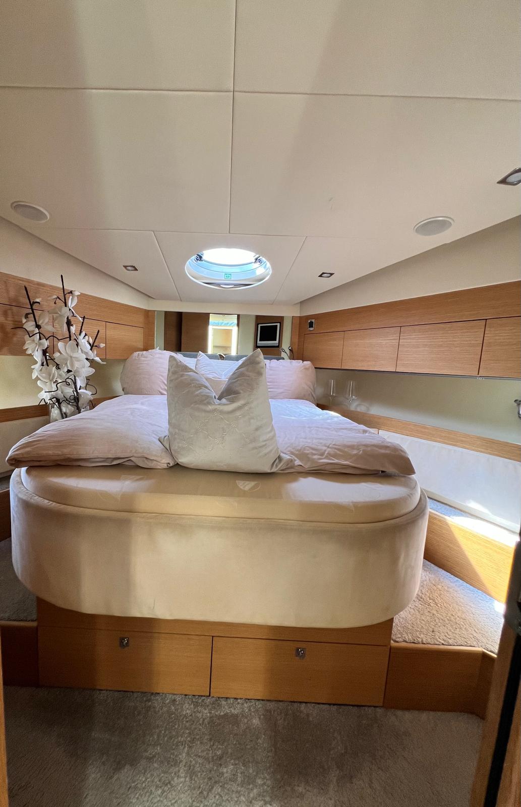 Thumbnail von Fairline Phantom 48