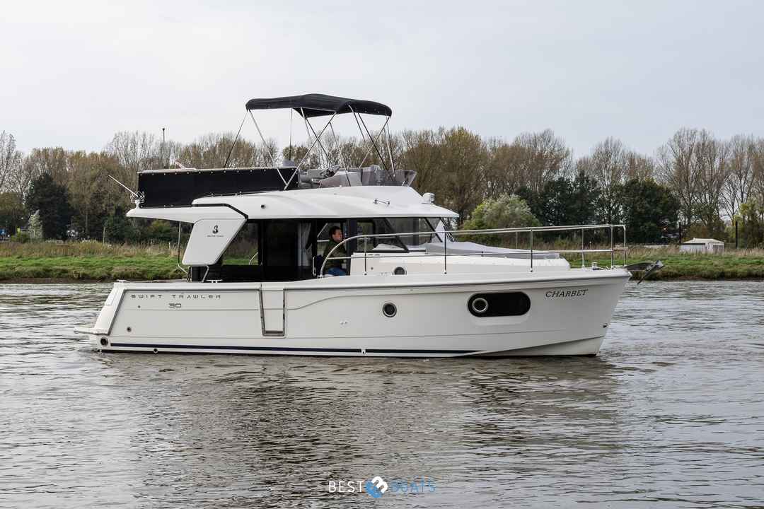 Beneteau Swift Trawler 30 Charbet