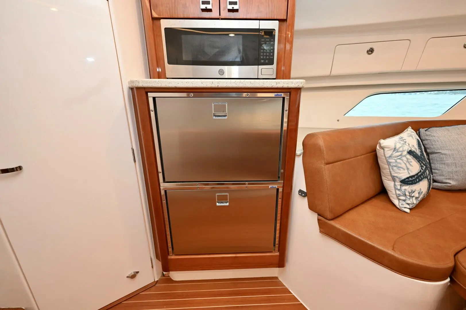 Thumbnail von Intrepid 438 Evolution