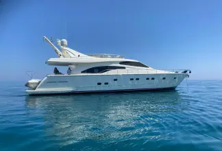 Ferretti Yachts 68
