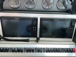 Thumbnail von Sea Ray 40 Motor Yacht Knot Worthy