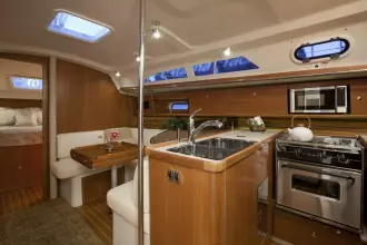 Thumbnail von Catalina 356 Available to Order to your Specs