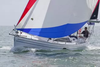 Thumbnail von Catalina 316 Available to Order to your Specs