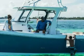 Thumbnail von Edgewater 370 CC