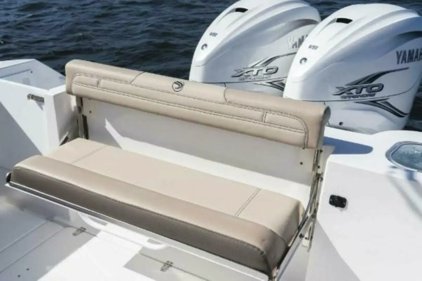 Thumbnail von Edgewater 340 CC