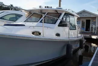 Thumbnail von True North Outboard Express Name Reserved