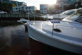 Thumbnail von True North Outboard Express Name Reserved