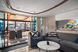 Thumbnail von Fairline Squadron 74