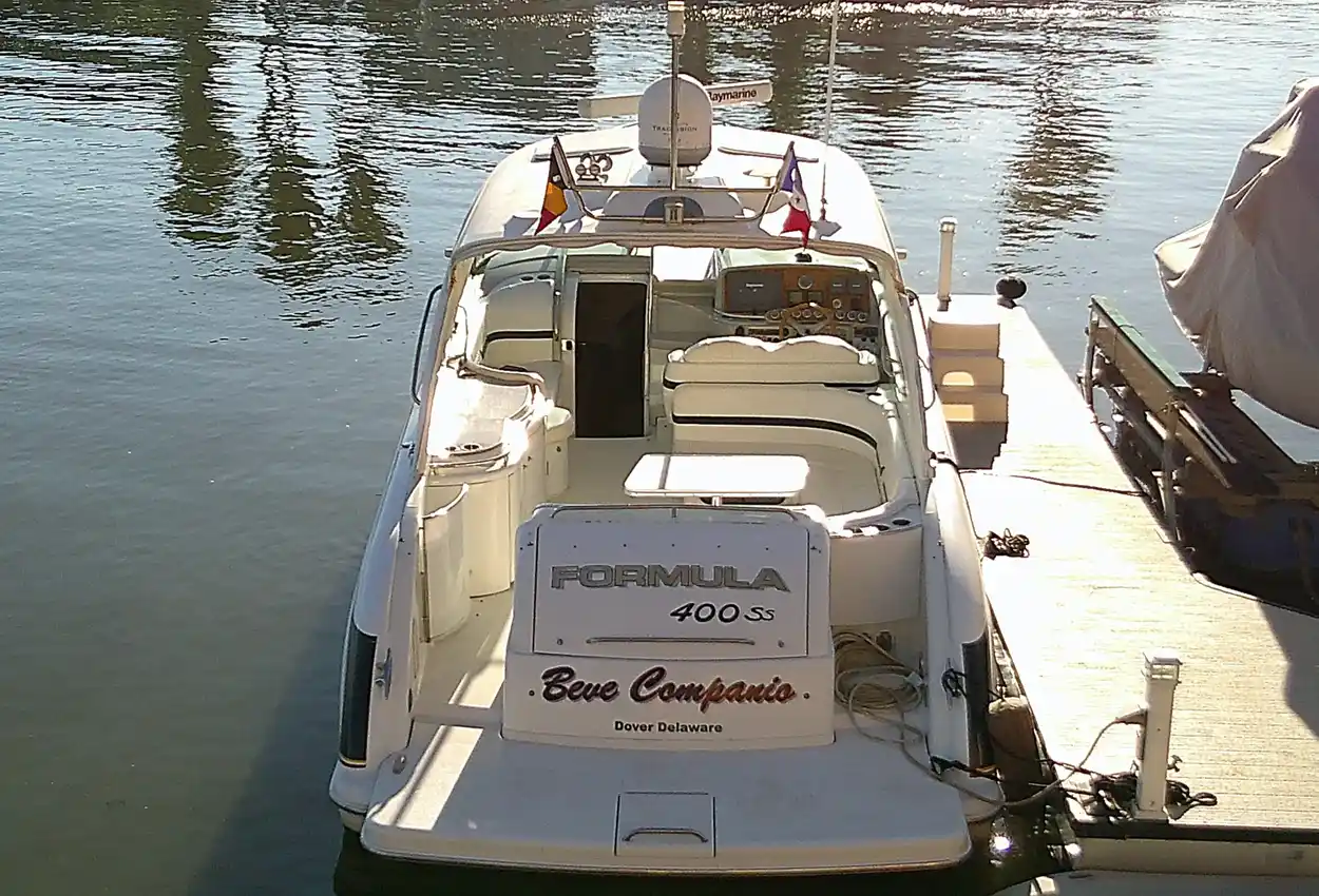 Thumbnail von Formula 400 SS