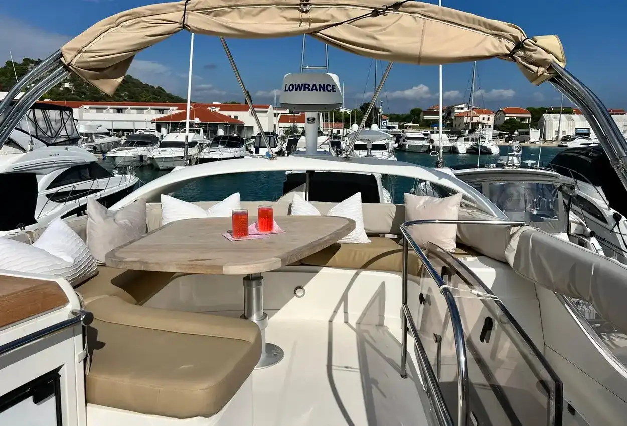 Thumbnail von Fairline Phantom 48