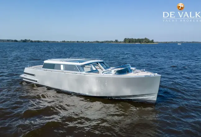 Custom 	Reliant X40T Limousine Tender Taxiboat