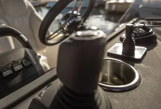 Thumbnail von Technohull Omega 47 1701