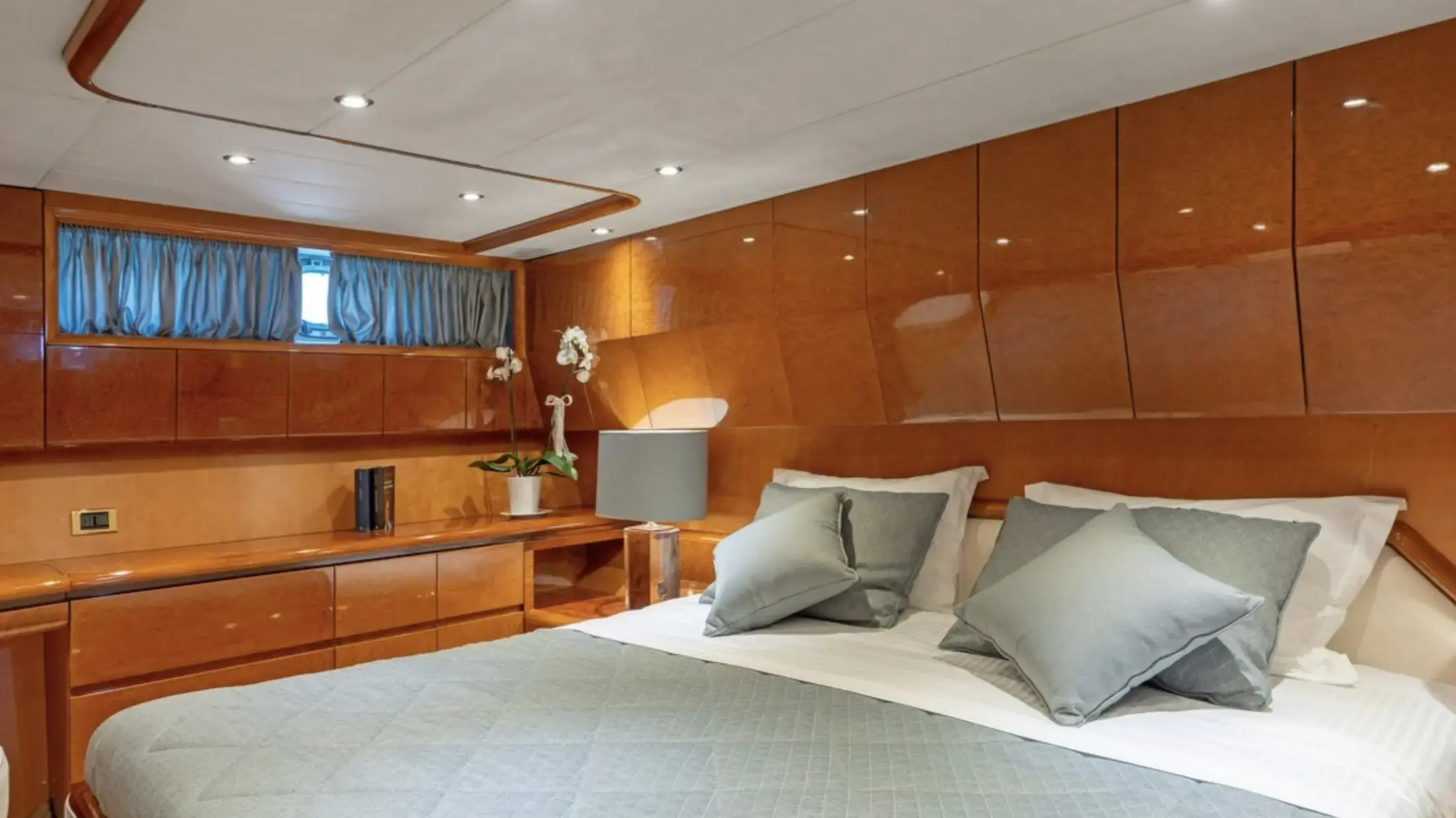 Thumbnail von Maiora 28 1703