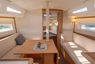 Thumbnail von Jeanneau Sun Odyssey 380