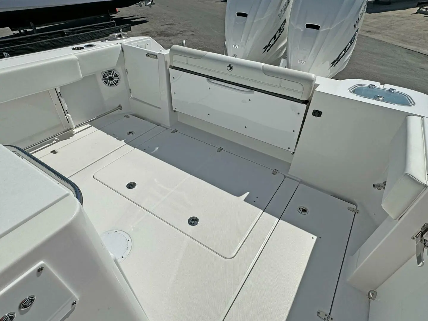 Thumbnail von Edgewater 340 CC