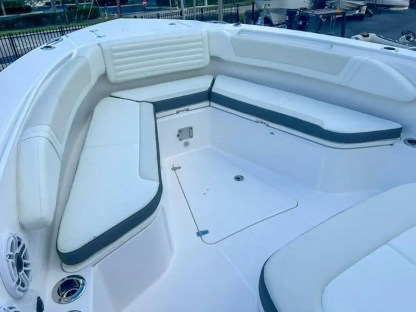 Thumbnail von Edgewater 340 CC