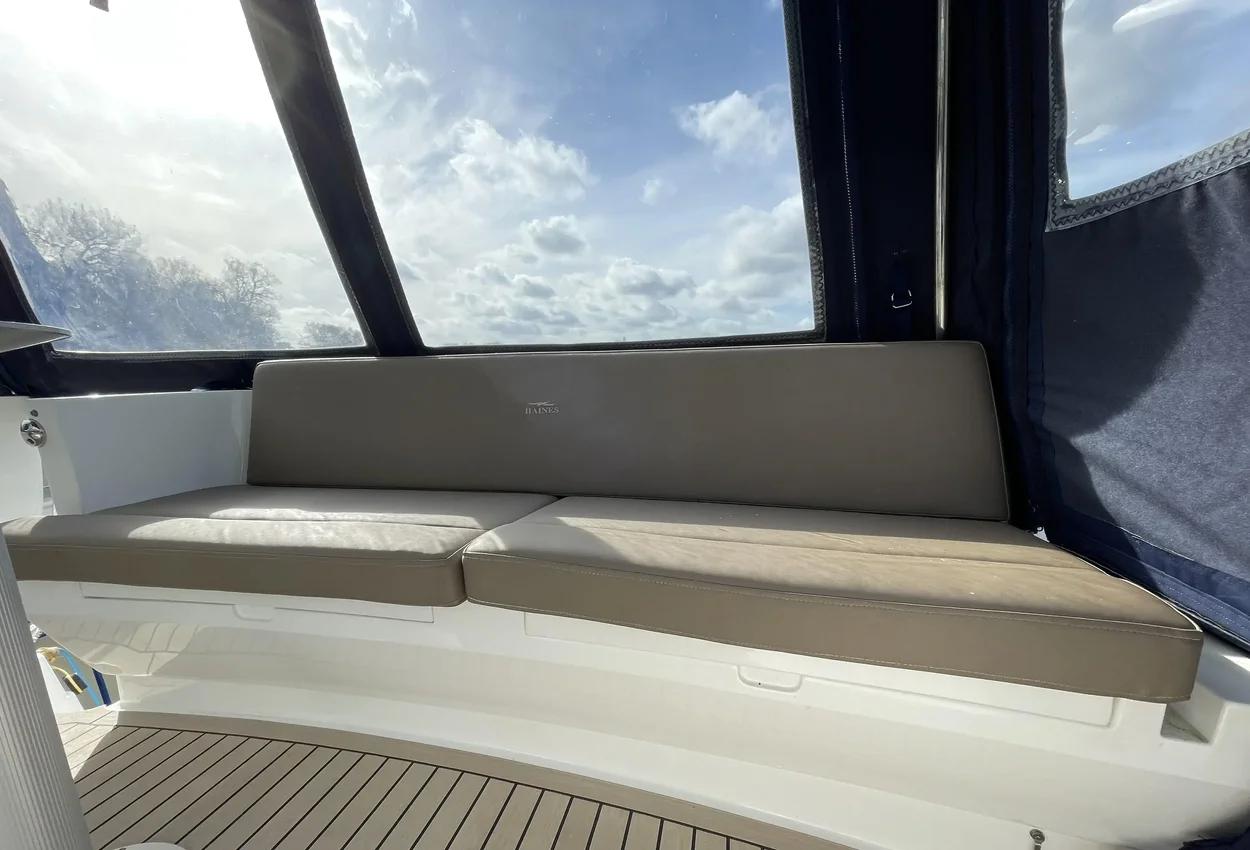 Thumbnail von Haines 360 Aft Cabin
