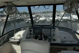 Thumbnail von Sea Ray 36 Sedan Bridge Aft Backwards