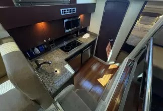 Thumbnail von Sea Ray 36 Sedan Bridge Aft Backwards