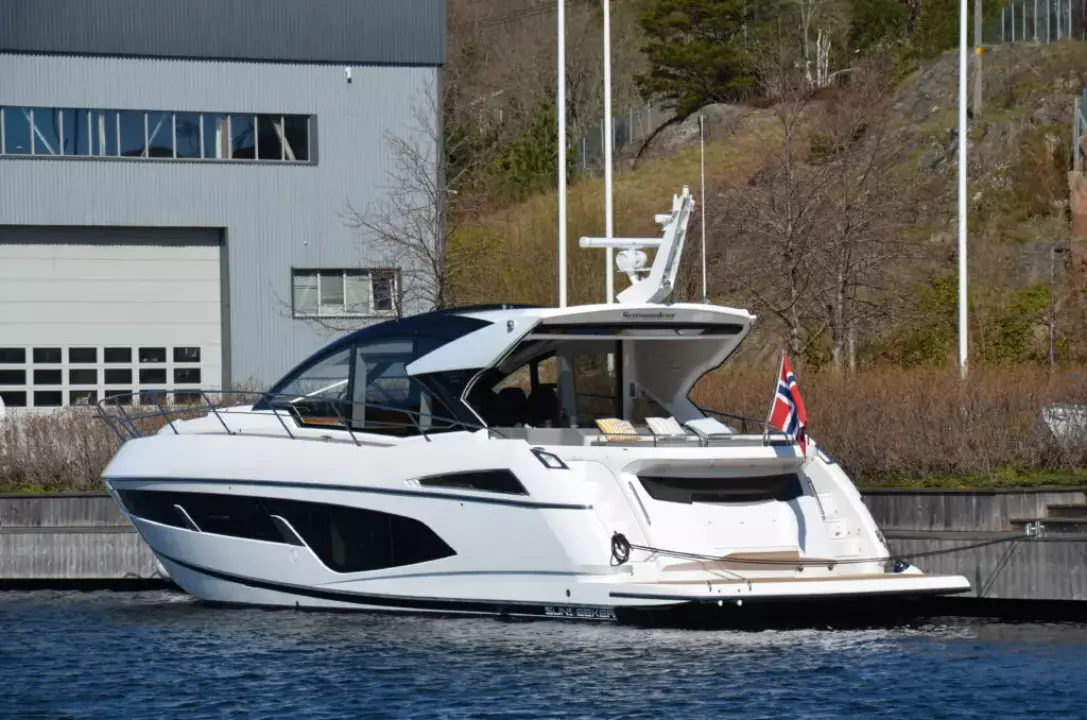 Sunseeker Predator 60 Evo