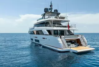 Thumbnail von Custom Line Navetta 33 DOUBLE UP