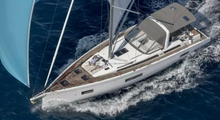 Beneteau Oceanis Yacht 54