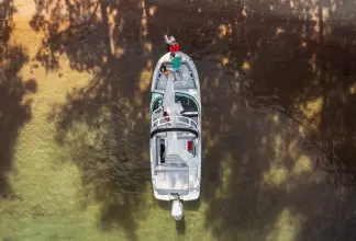 Sea Ray SDX 250