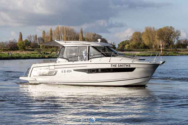 Jeanneau 895 MERRY FISHER The Smiths