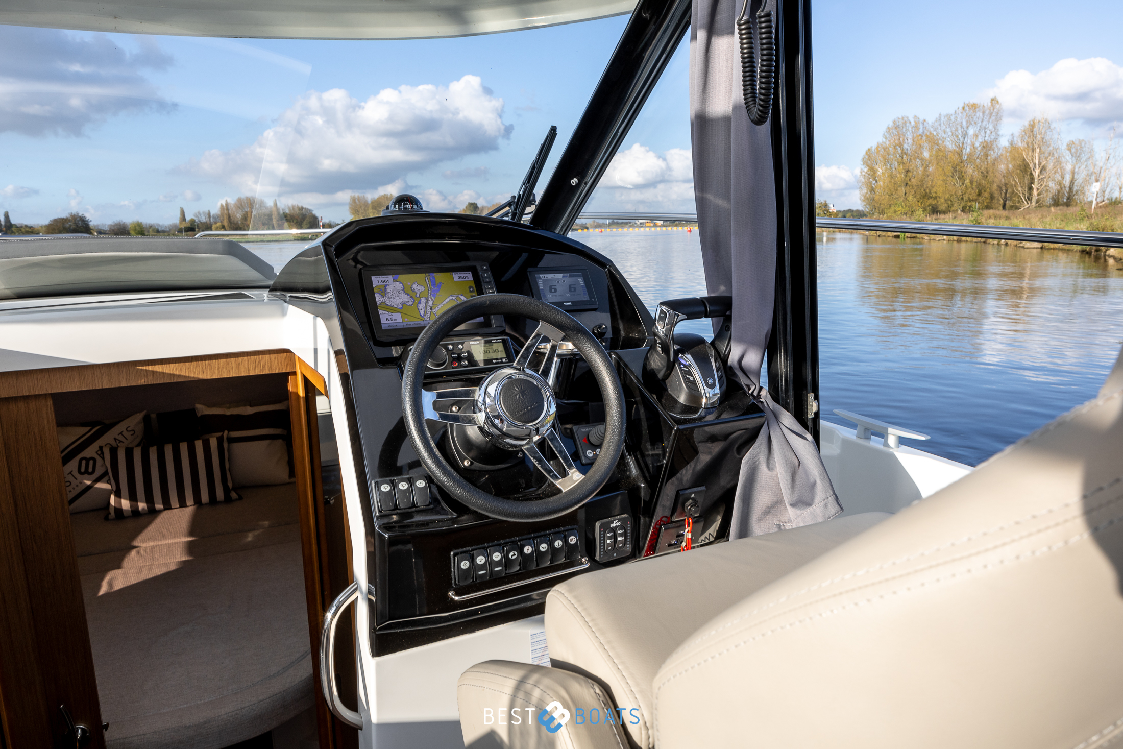 Thumbnail von Jeanneau 895 MERRY FISHER The Smiths