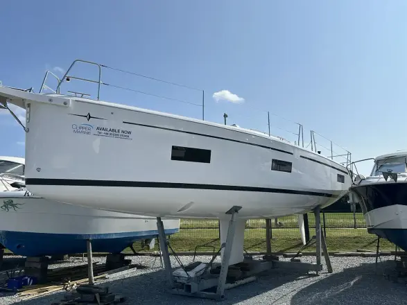 Bavaria C42 Spring Sale! Save over £31,500 ex VAT 224000088-C42