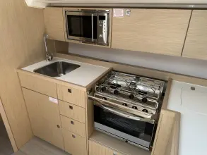 Thumbnail von Bavaria C42 Spring Sale! Save over £31,500 ex VAT 224000088-C42